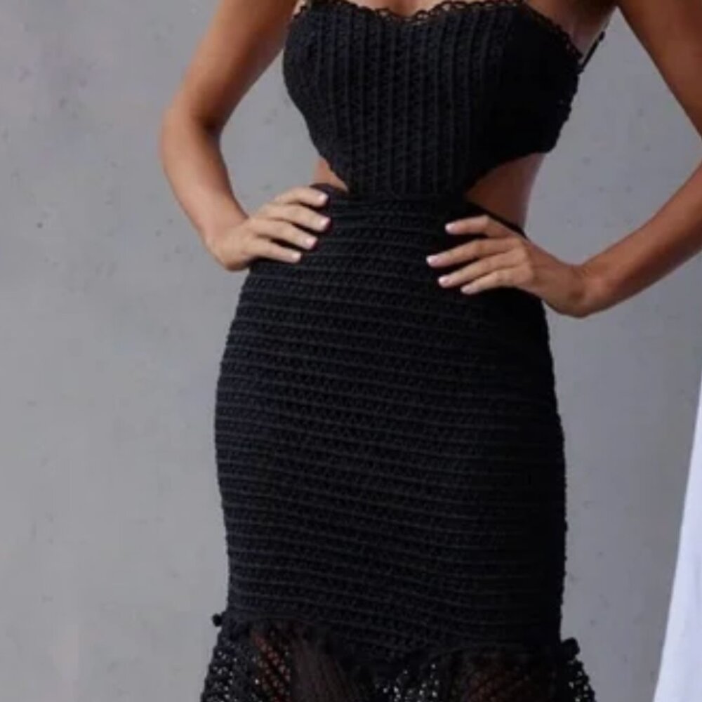 Selfie Leslie ZOEY LACE OVERLAY CUT-OUT MIDI DRESS BLACK